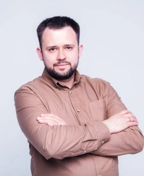 Денис Мещеряков Денис Мещеряков