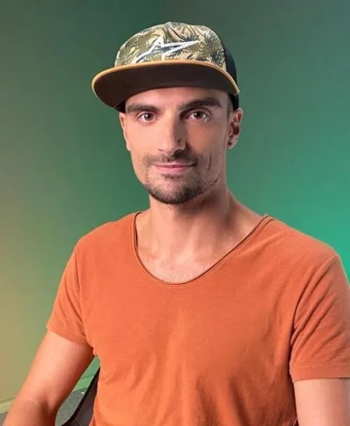 Денис Старов Денис Старов