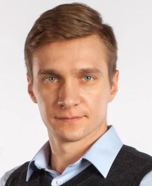 Илья Николаев Илья Николаев