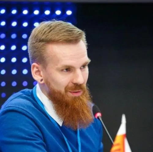 Олег Афанасьев Олег Афанасьев